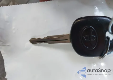 2005 Toyota Corolla Le z USA, uszkodzony, nr VIN 1NXBR30EX5Z526367